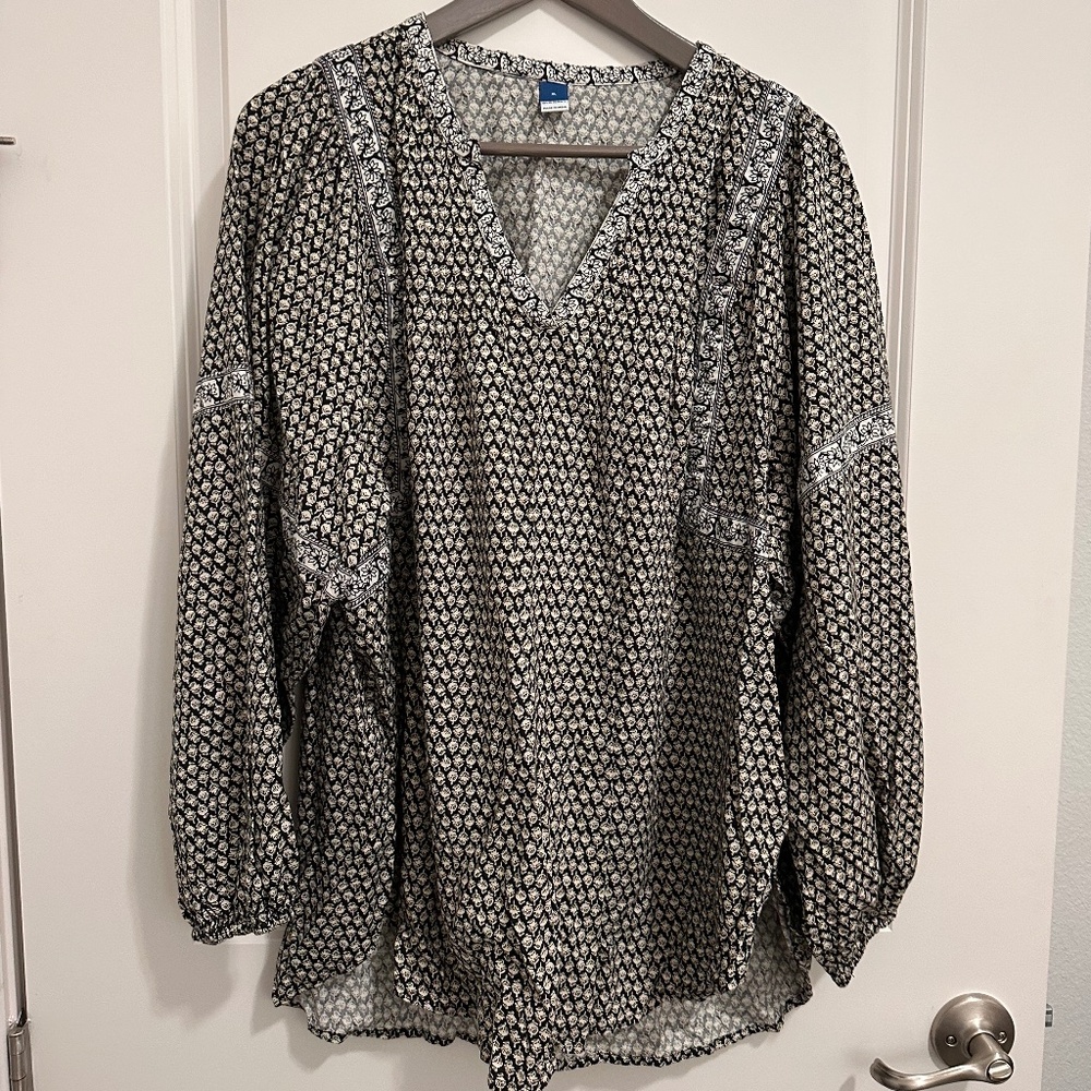 Old Navy multi colored long sleeve top